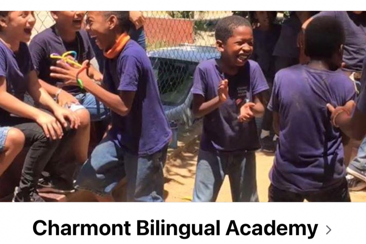 Help Zoë Volunteer Teach In Honduras photo