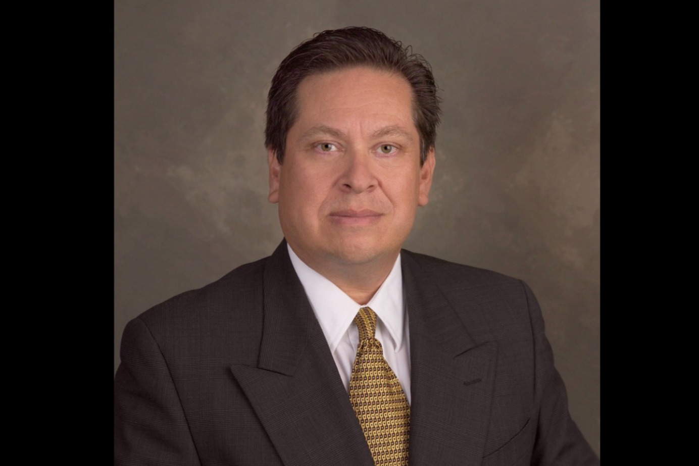 Fundraiser by Gabriel Ruiz : In Memory of Frontline Hero, Dr. Roberto Ruiz