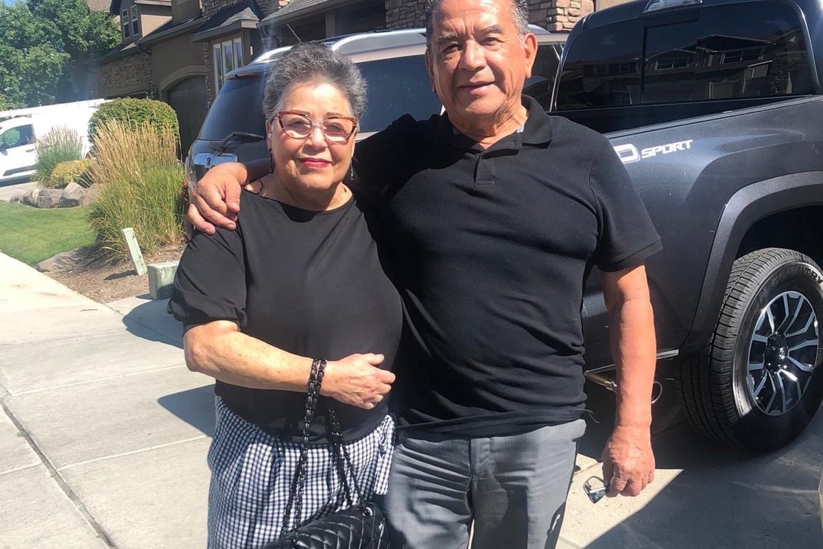 Fundraiser by Lorena Bejarano Ayúdame a Que no se apague la luz