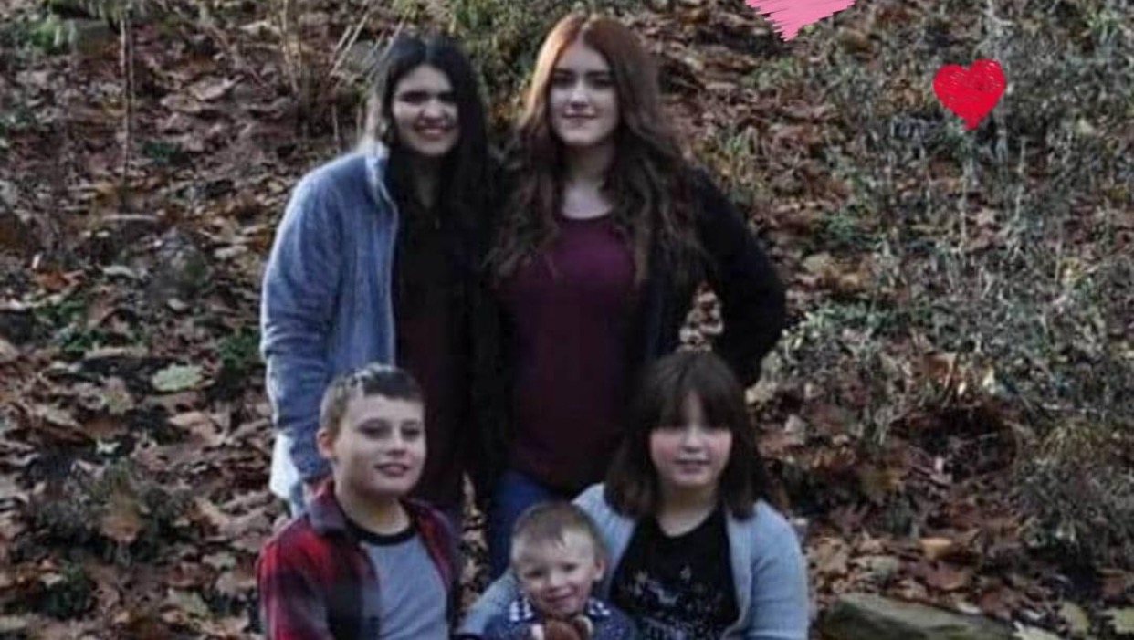 Family lost their home to a fire photo
