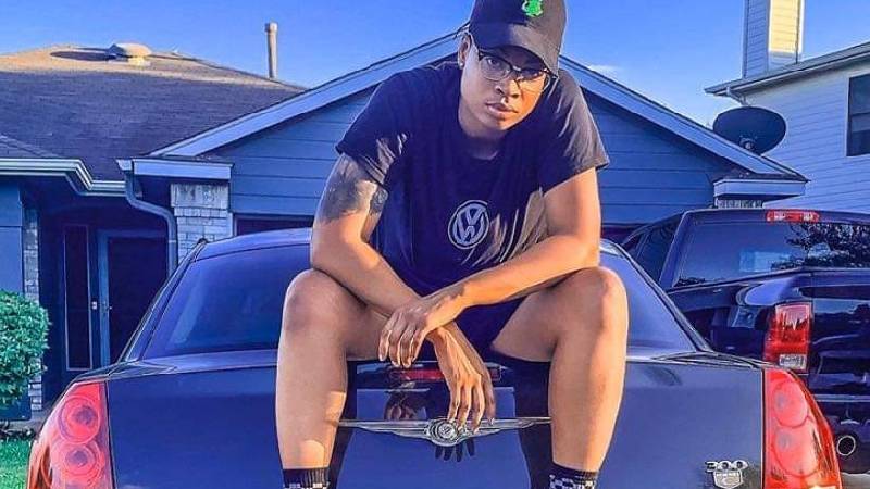 Paying tribute to Cornelia photo