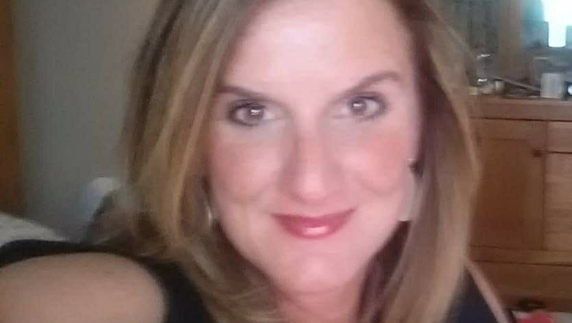 Help Lisa "Lewee" stay on her feet! photo