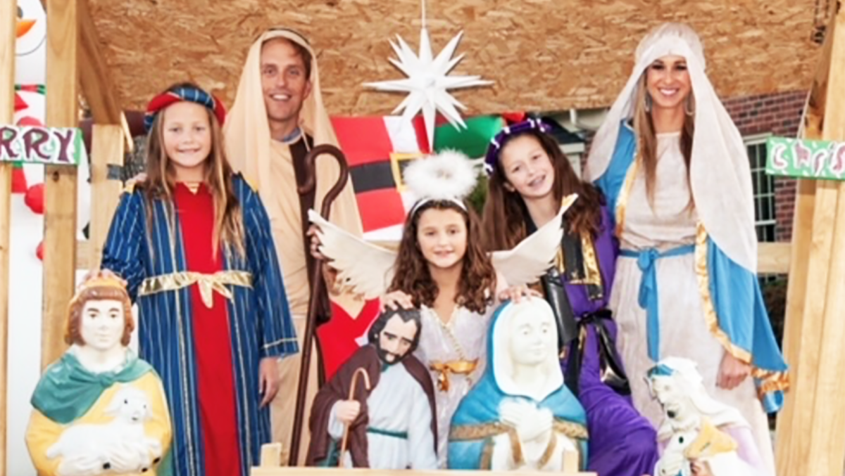 Fundraiser by Kassidi Gniadek Queen Family Live Nativity for CRM