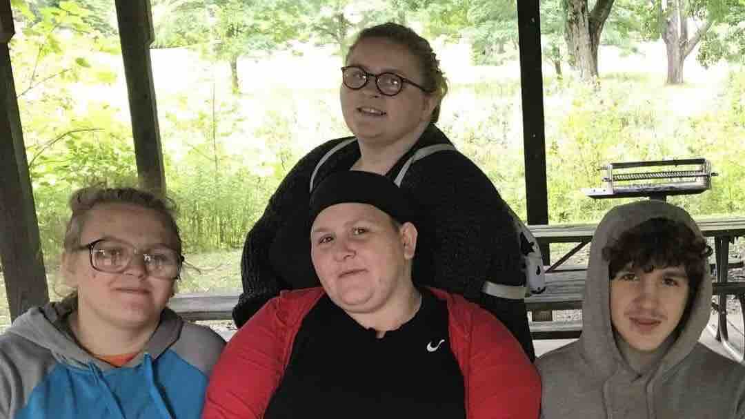 Fundraiser For Sabrina Kimes By Hope Neal Heeter Help Us Help Our Mom