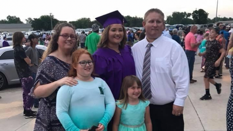 Help for Treva Buchanan’s family photo