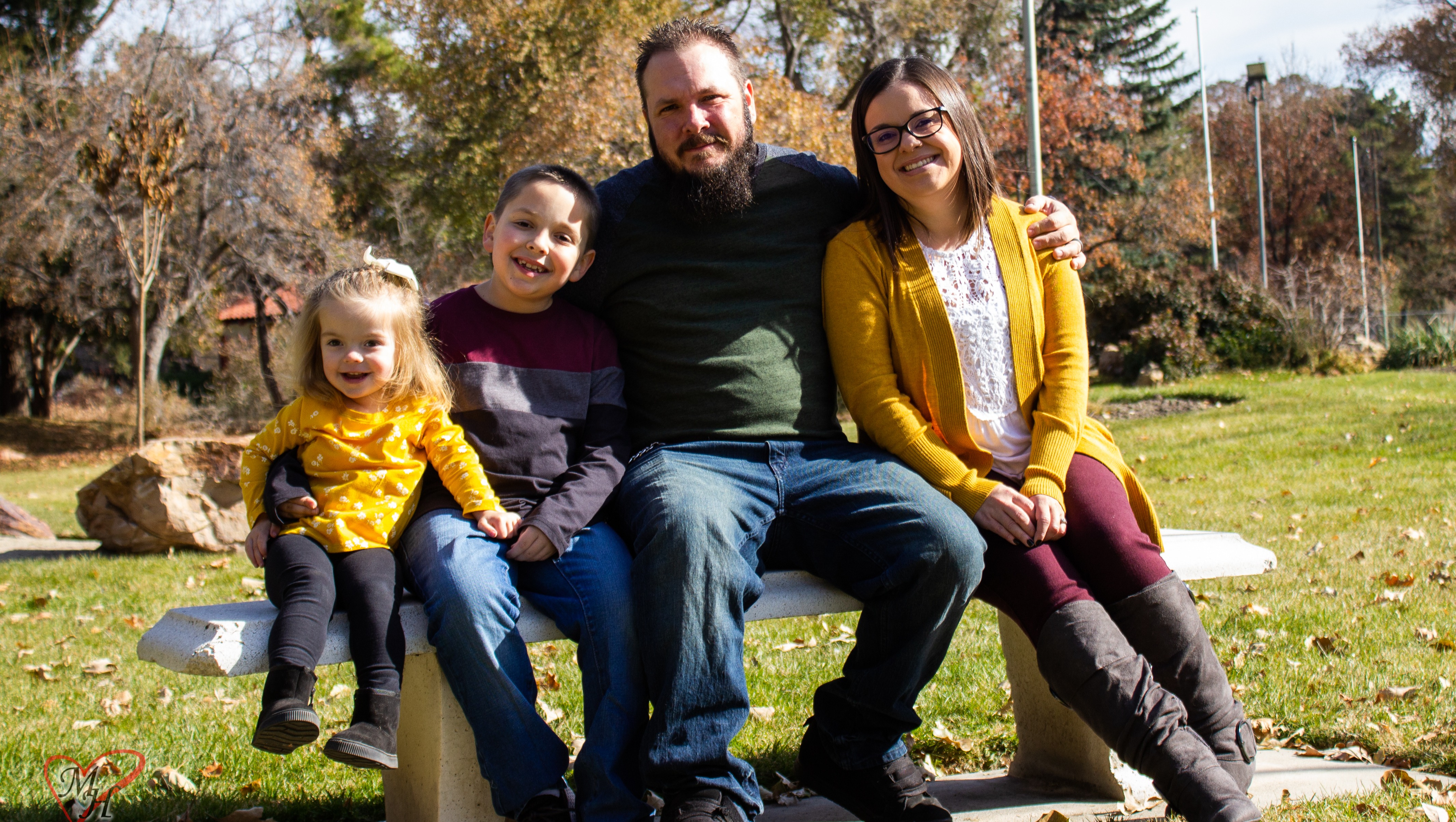 Help the family cover funeral costs photo