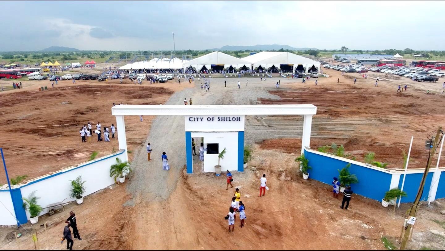 Fundraiser for Gifty Hutton Mills by RoyalHouse Chapel IMC City of Shiloh Project