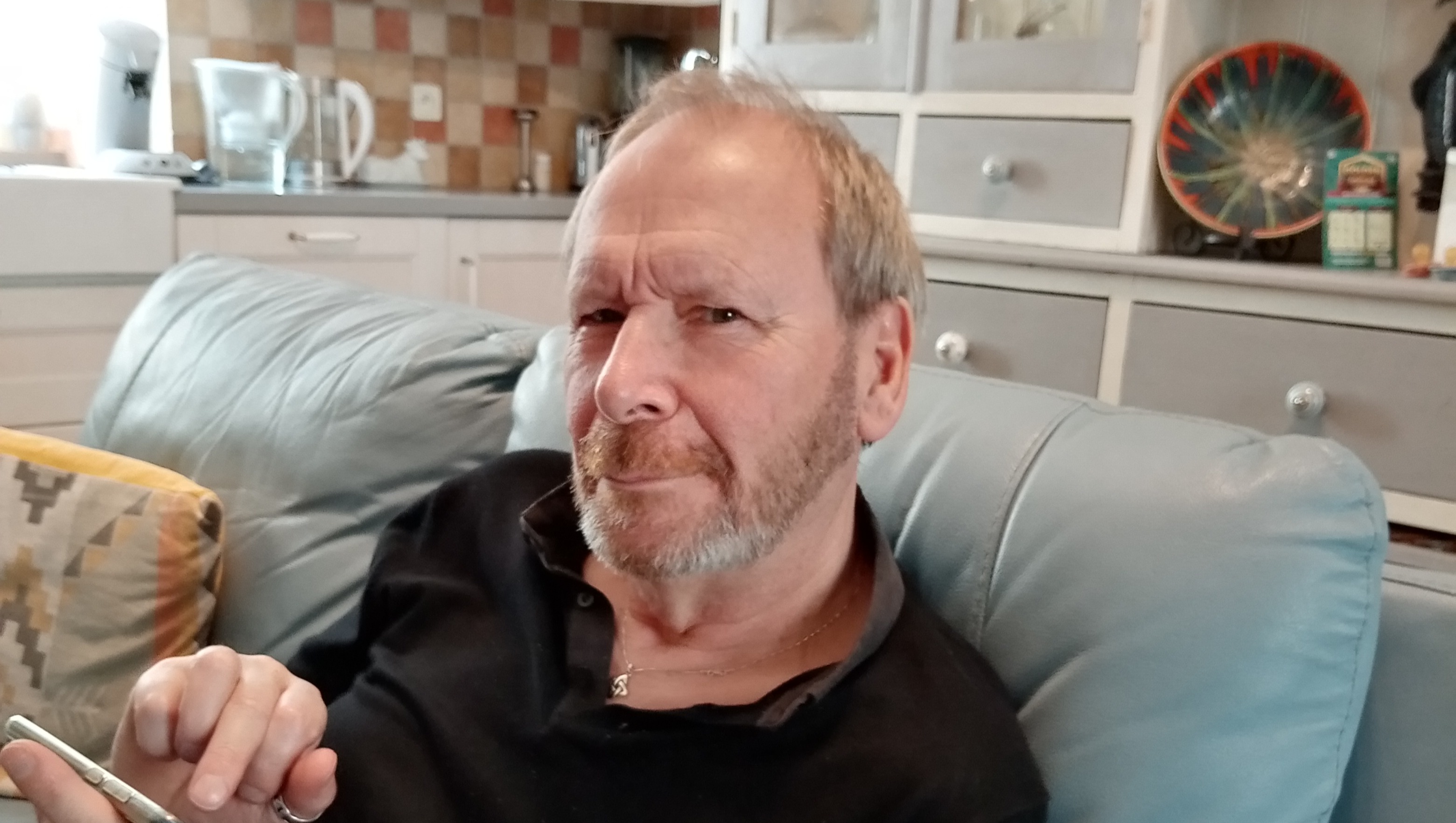 Fundraiser for Robert Kirton by Lesley Kirton Help Rob get his new teeth