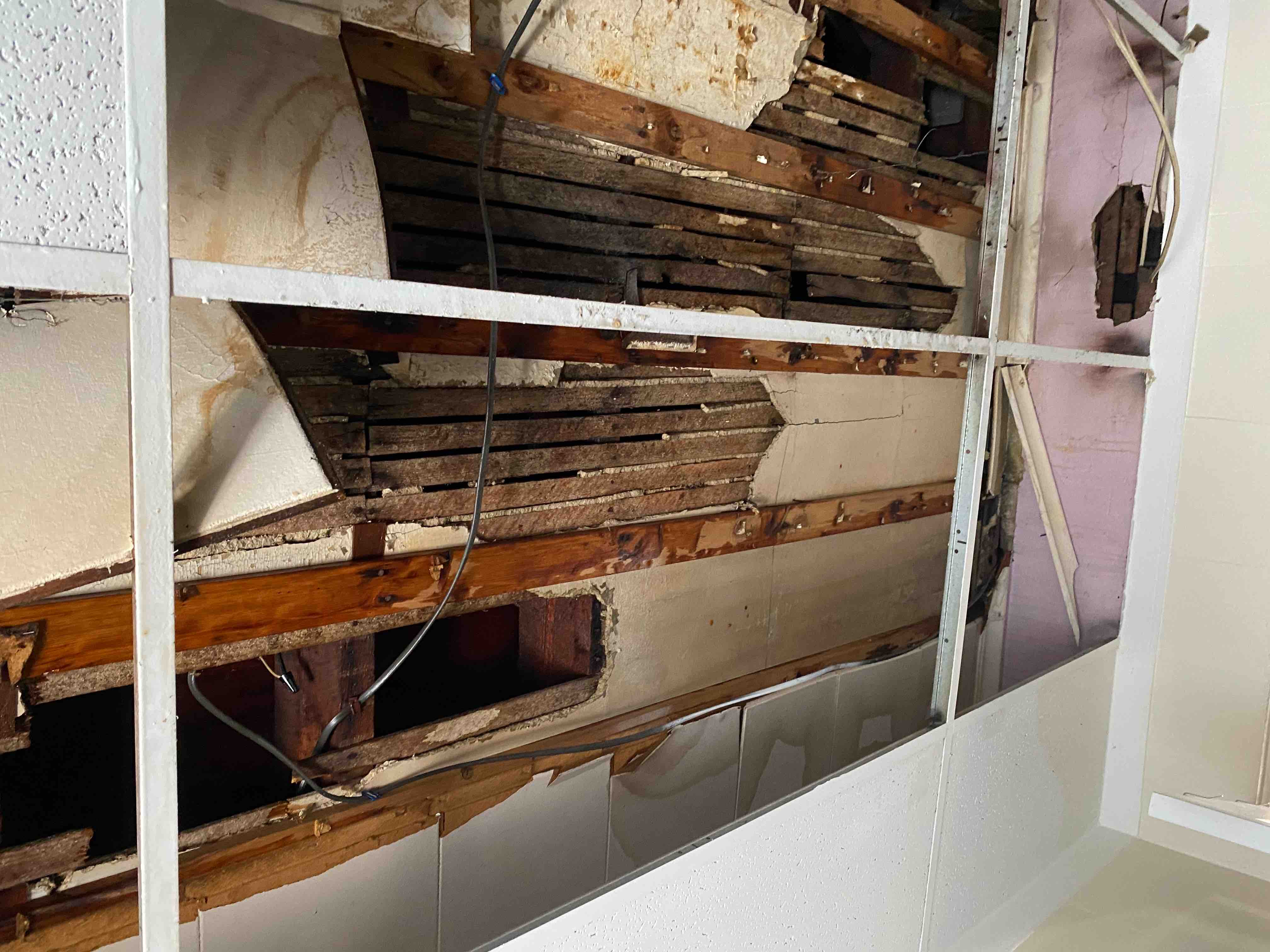 Fundraiser by Joyeuse Uwamahoro Relief for my apartment that just burned down