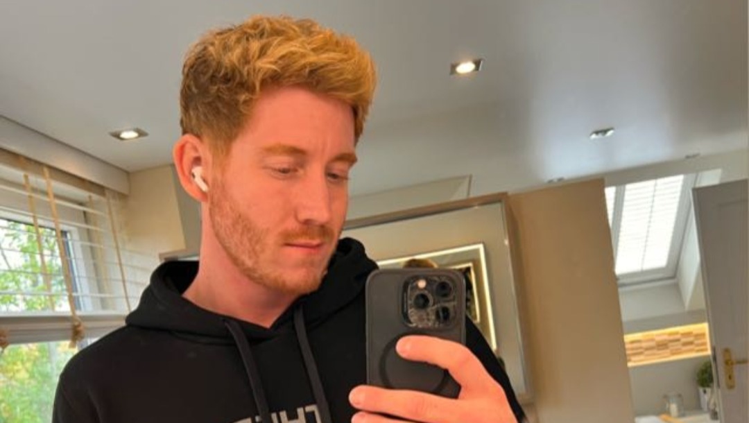 Fundraiser by Niklas Plath Tropical Island