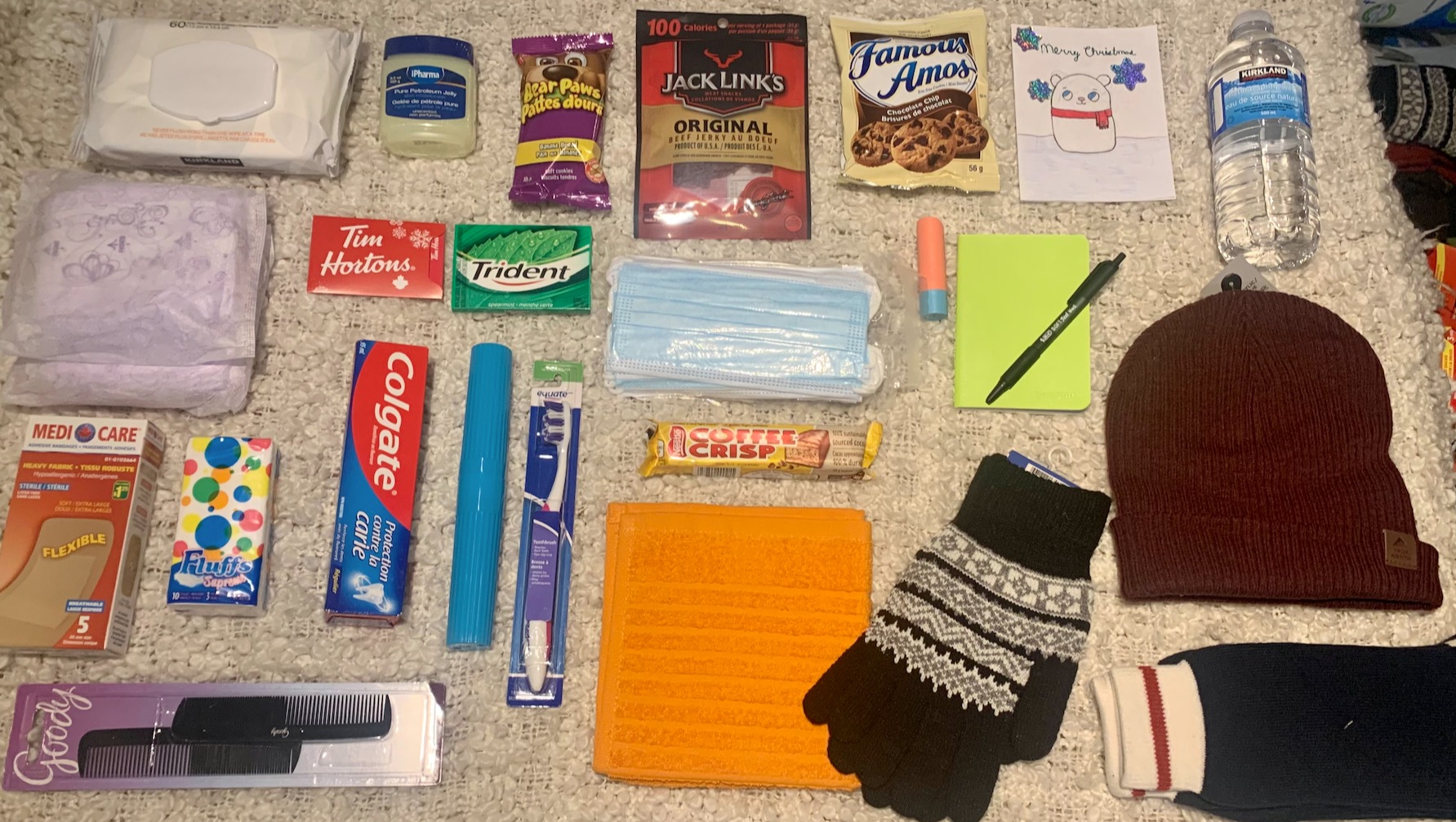 Care packets for the homeless women!! …  Homeless care package, Homeless  gifts, Community service ideas