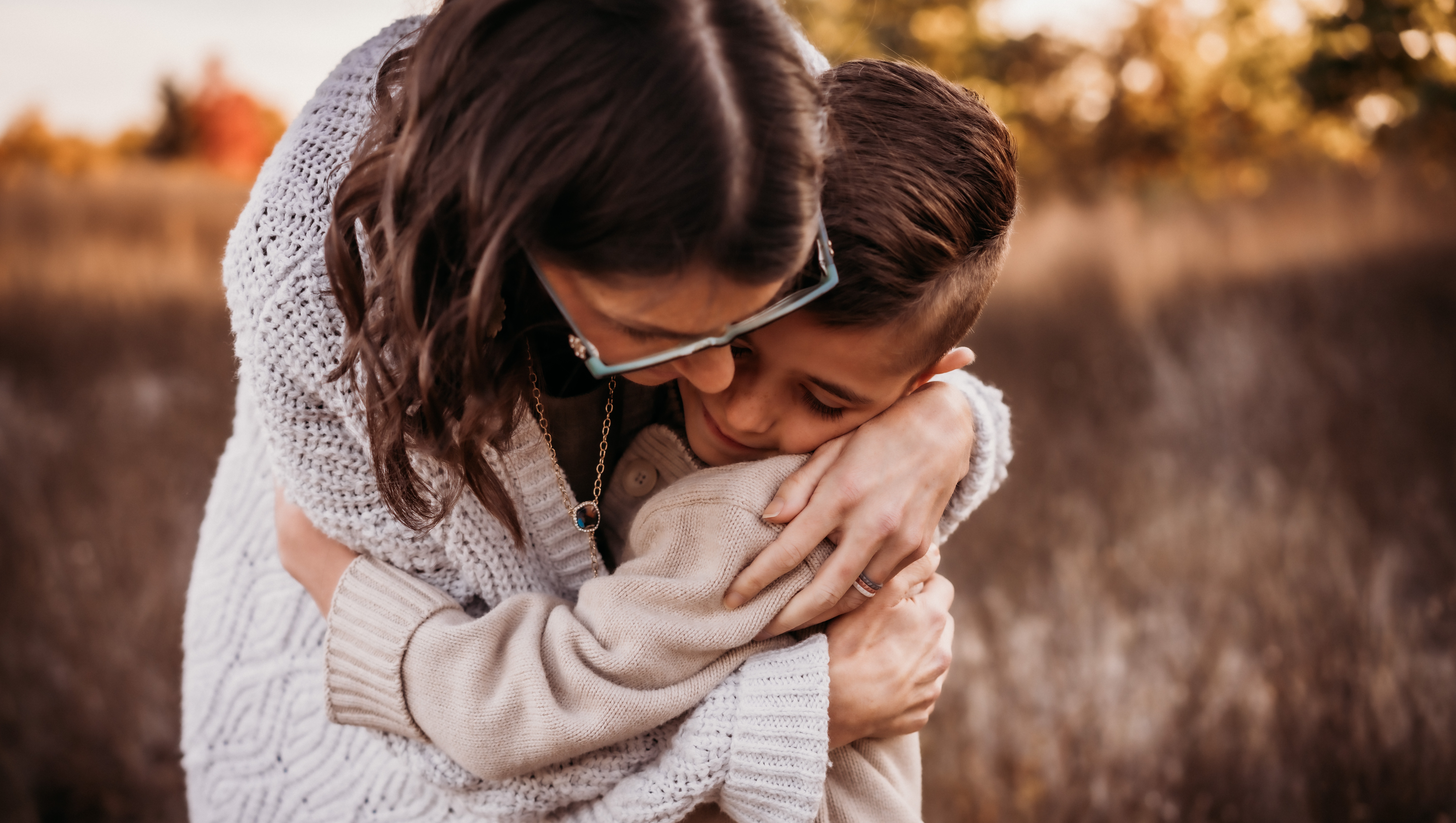 Grieving family lost mom & now 9 year old son photo