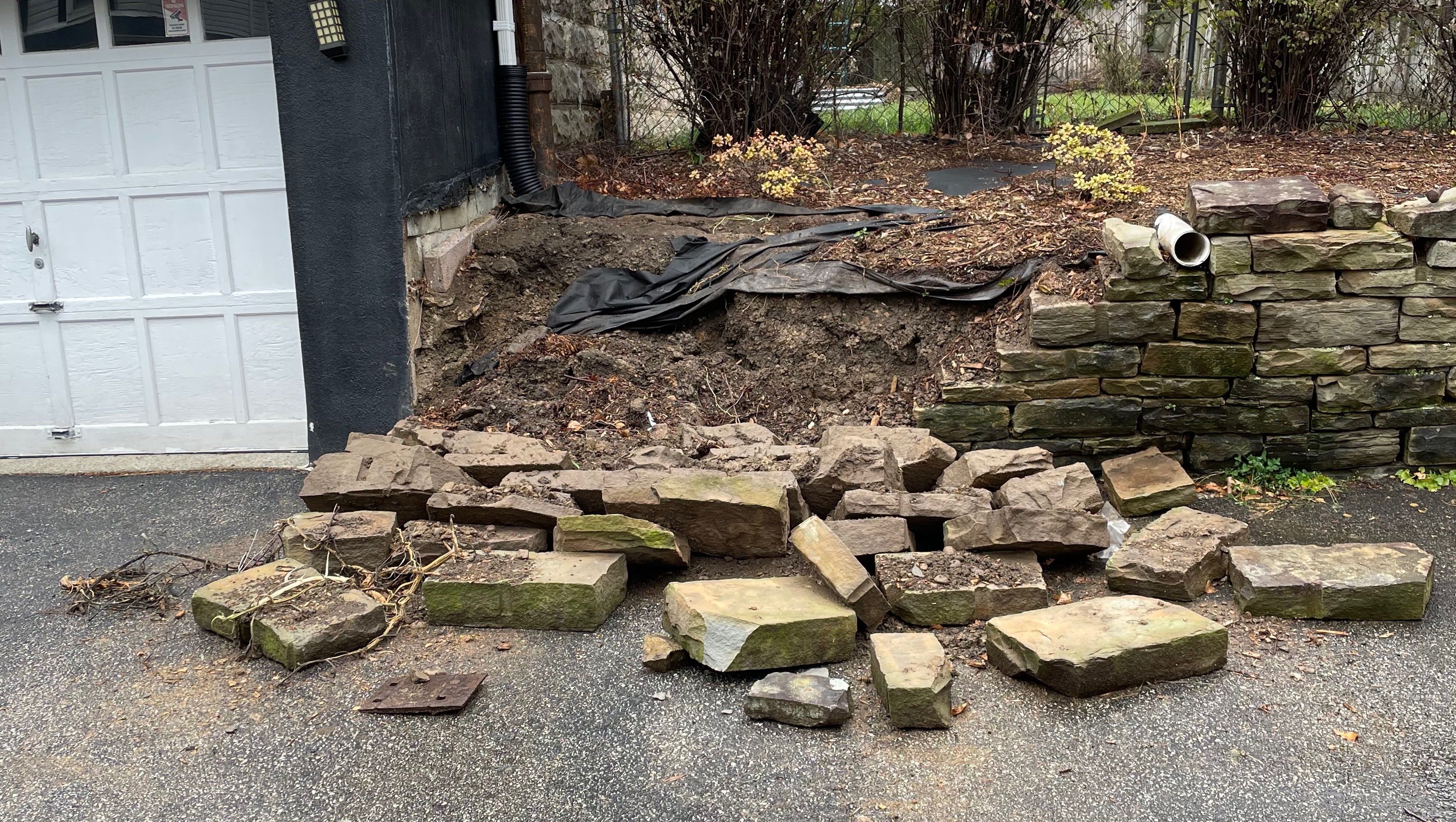Retaining wall replacement photo