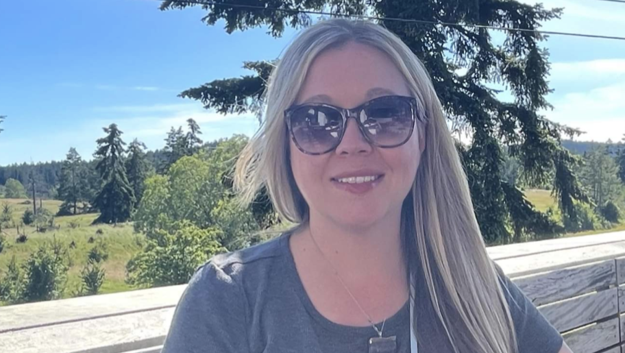 Donate to Emily while she fights cancer photo