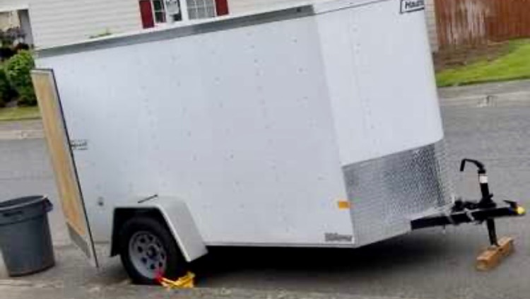 Help Alberto Purchase New Work Tools photo