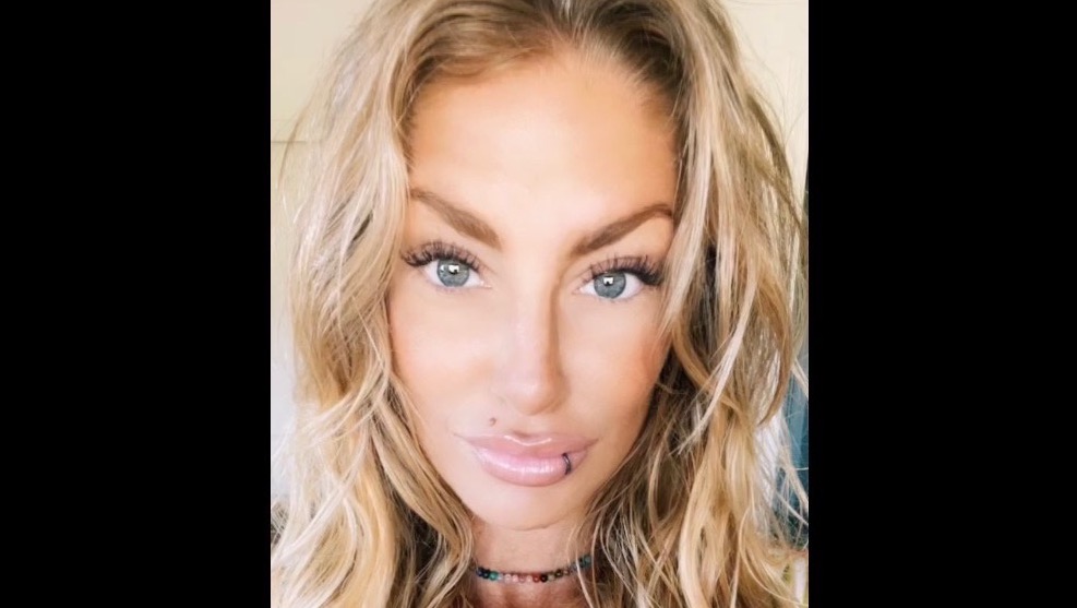 Help Izzy Blake Brooks beat cervical cancer! photo