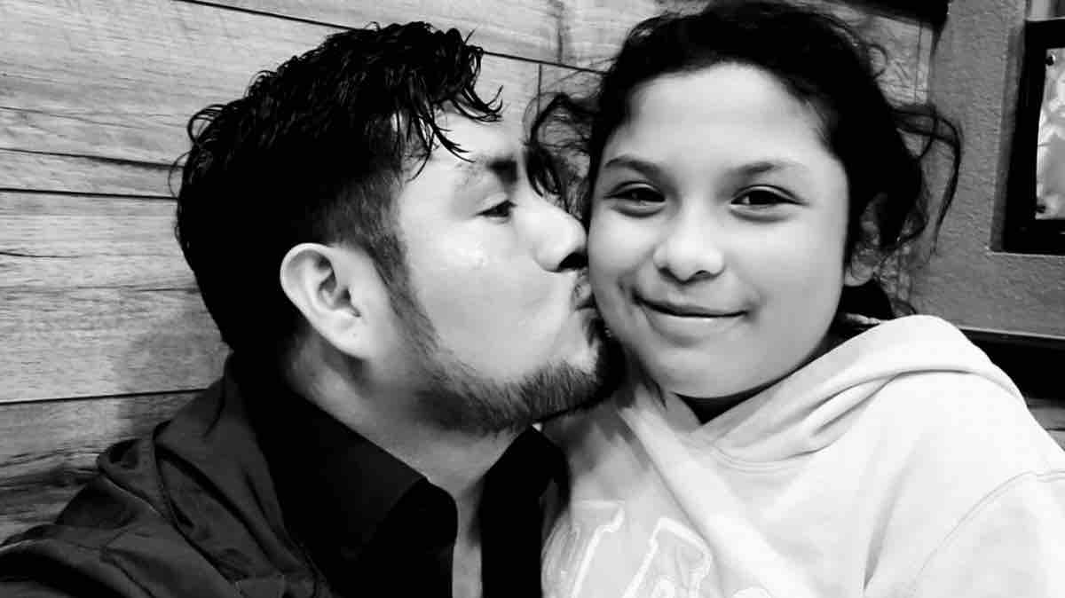 Help Lico with the loss of his daughter. photo