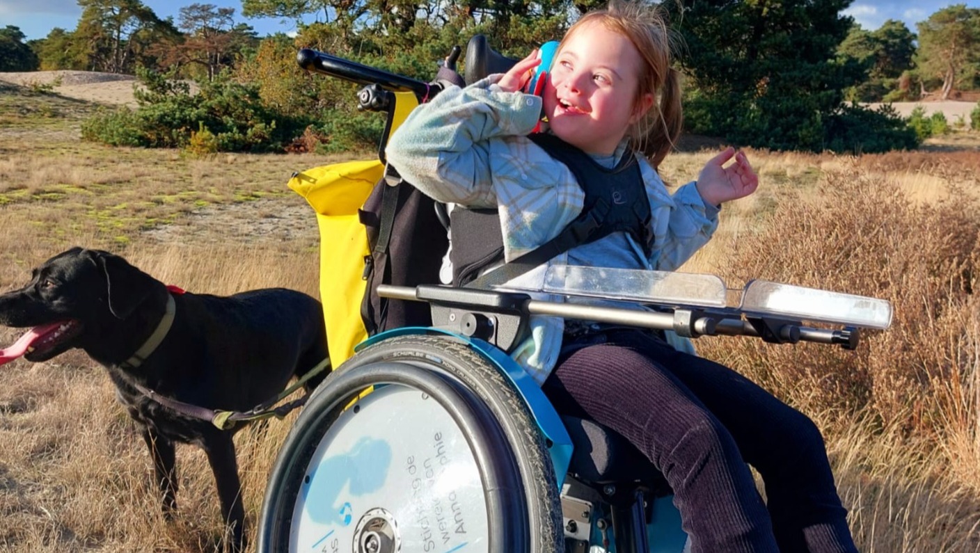 Een rolstoelbus voor Anna Sophie photo