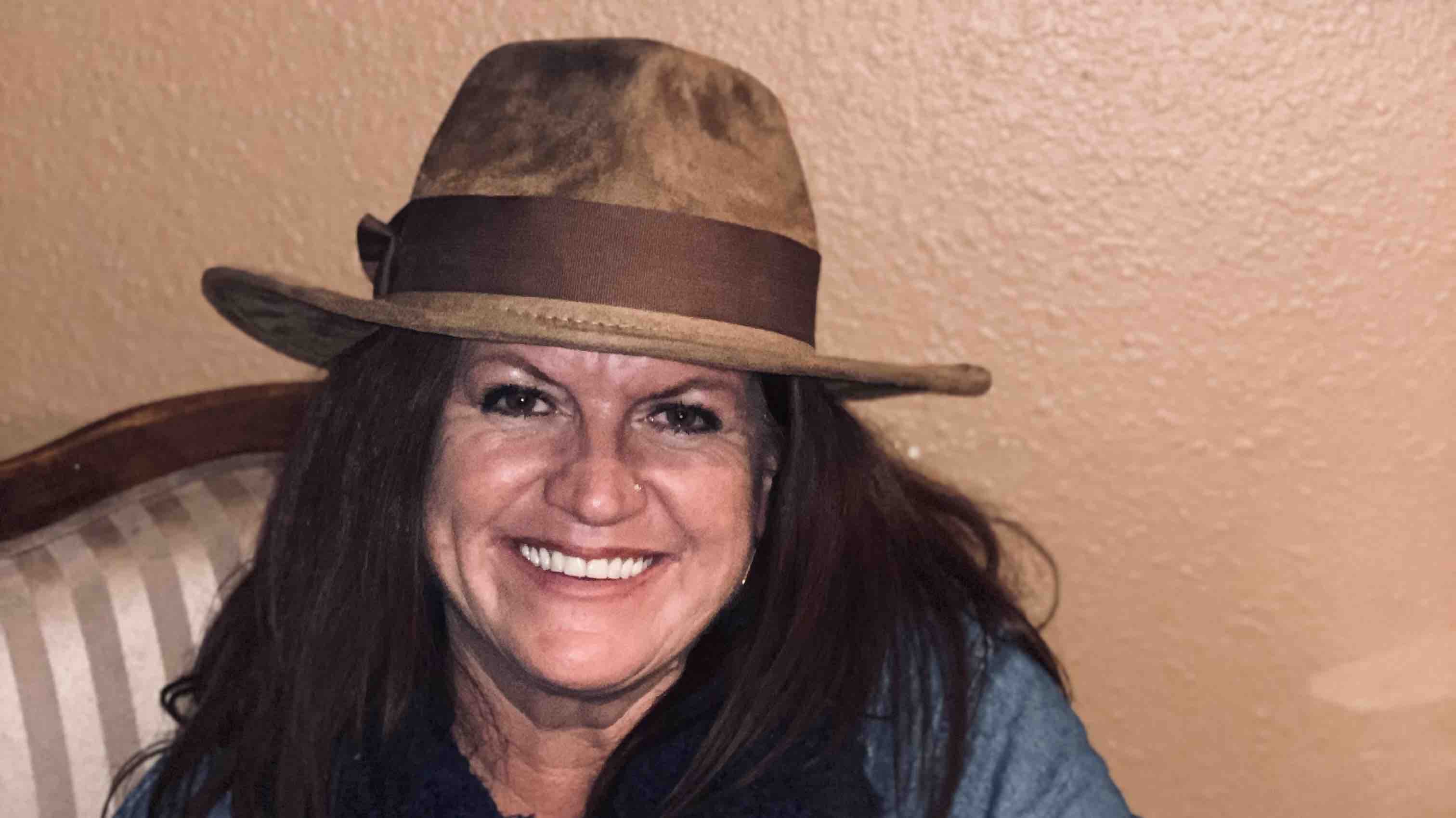 Unexpected Passing: Remembering Beloved Erin Foster And Jeremy Bechtel - ne8zomu
