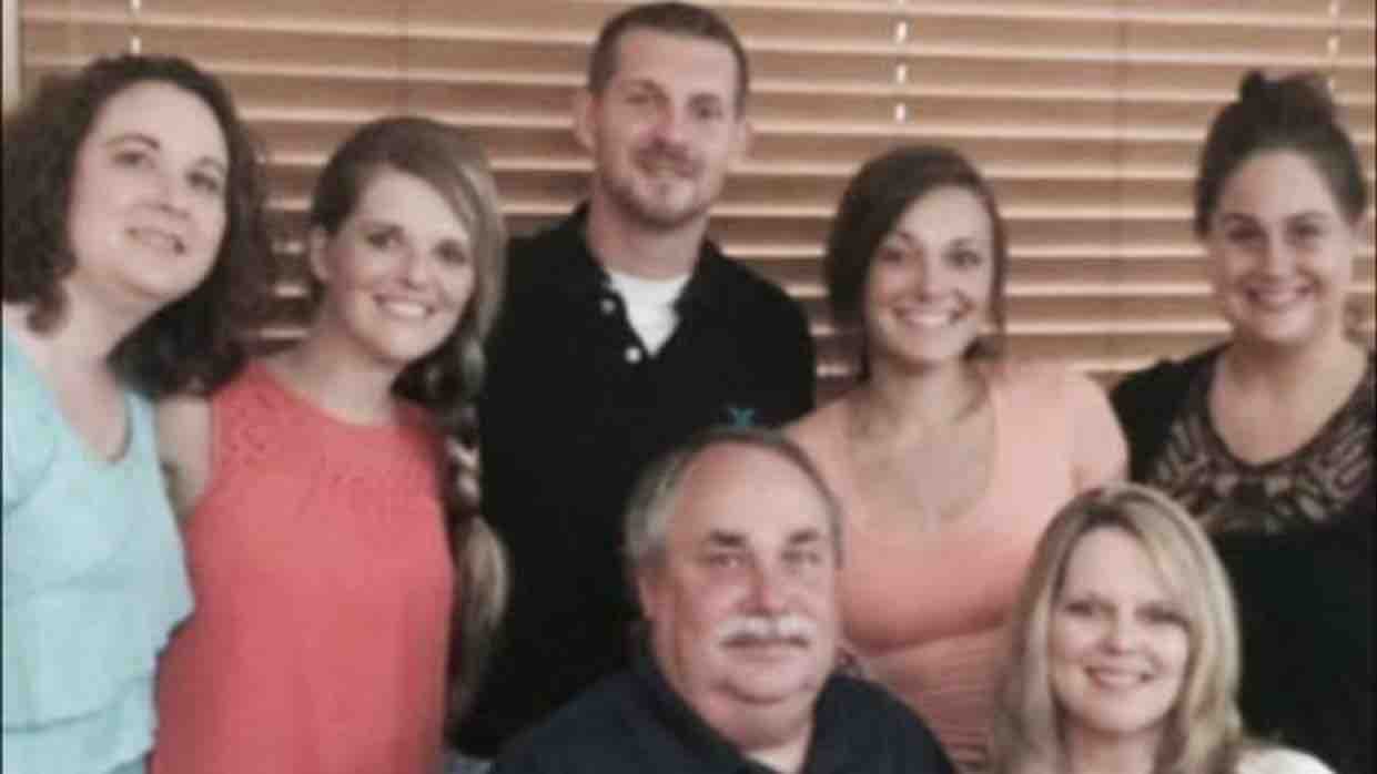 Fundraiser by Ariell Phillips : A Family in Need