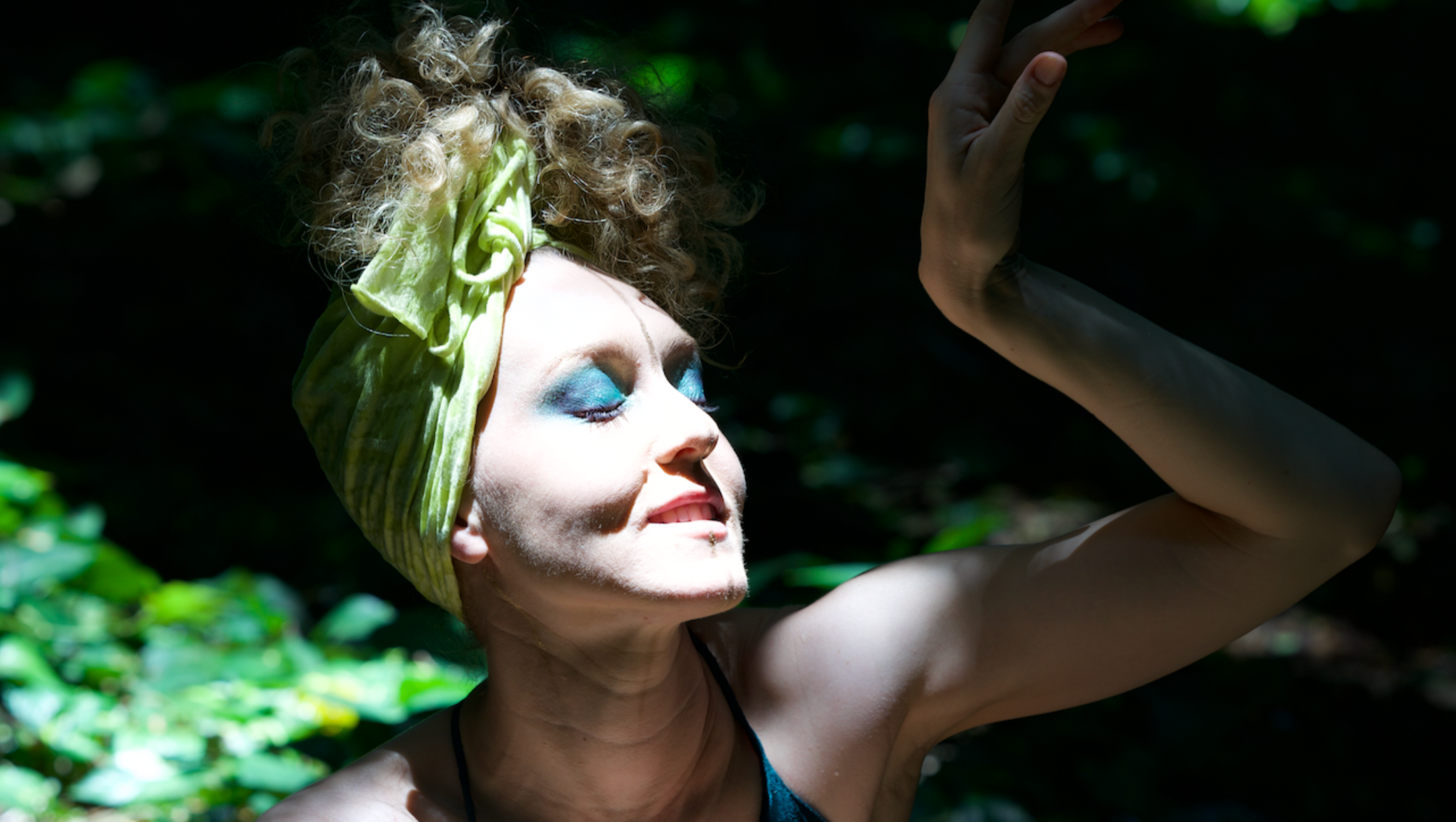 HELP SONIA DANCE AGAIN photo