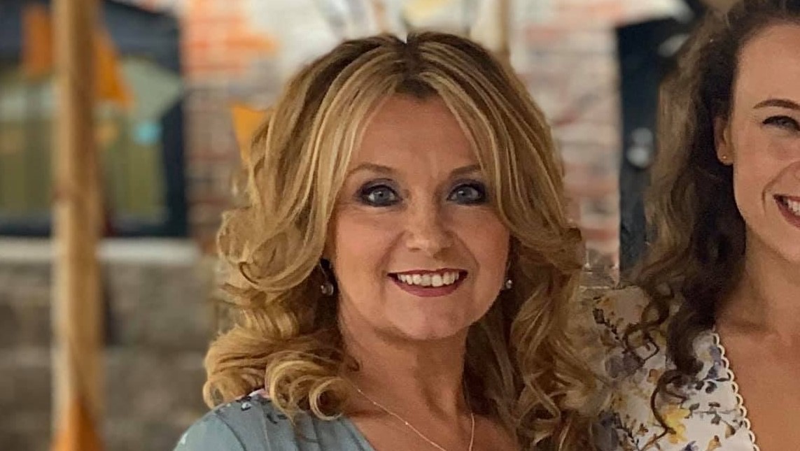 Fundraiser by Adam Colvin : Help Fund Mum's Lifesaving Cancer Treatment