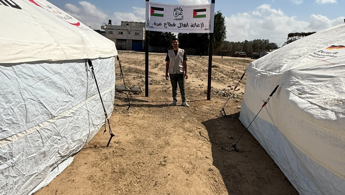 Help families in Gaza from war and secure food & water photo