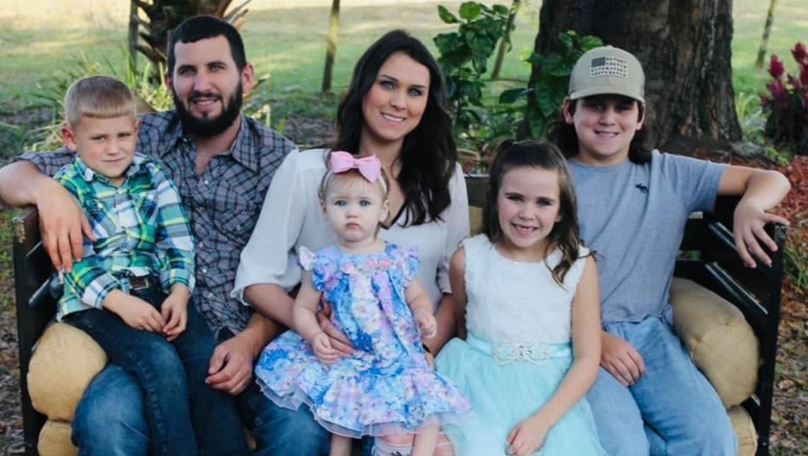 Fundraiser for Reina Lewis by Kasidy Mccullers Family of 6 house Fire