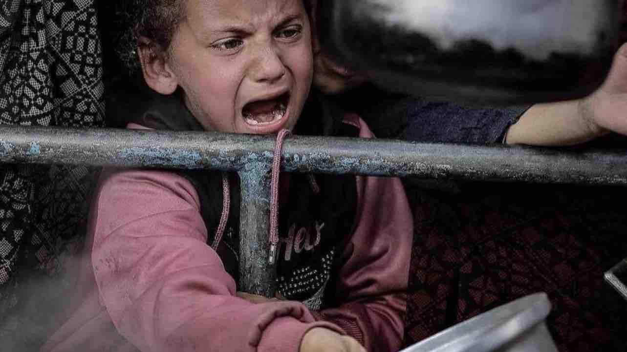 Emergency: saving my family to get them outof gaza photo