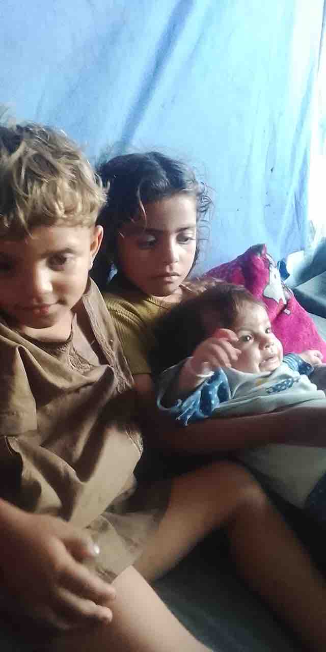 let's help Mohamed and Nour take care of his family campaign photo, 2 of 5
