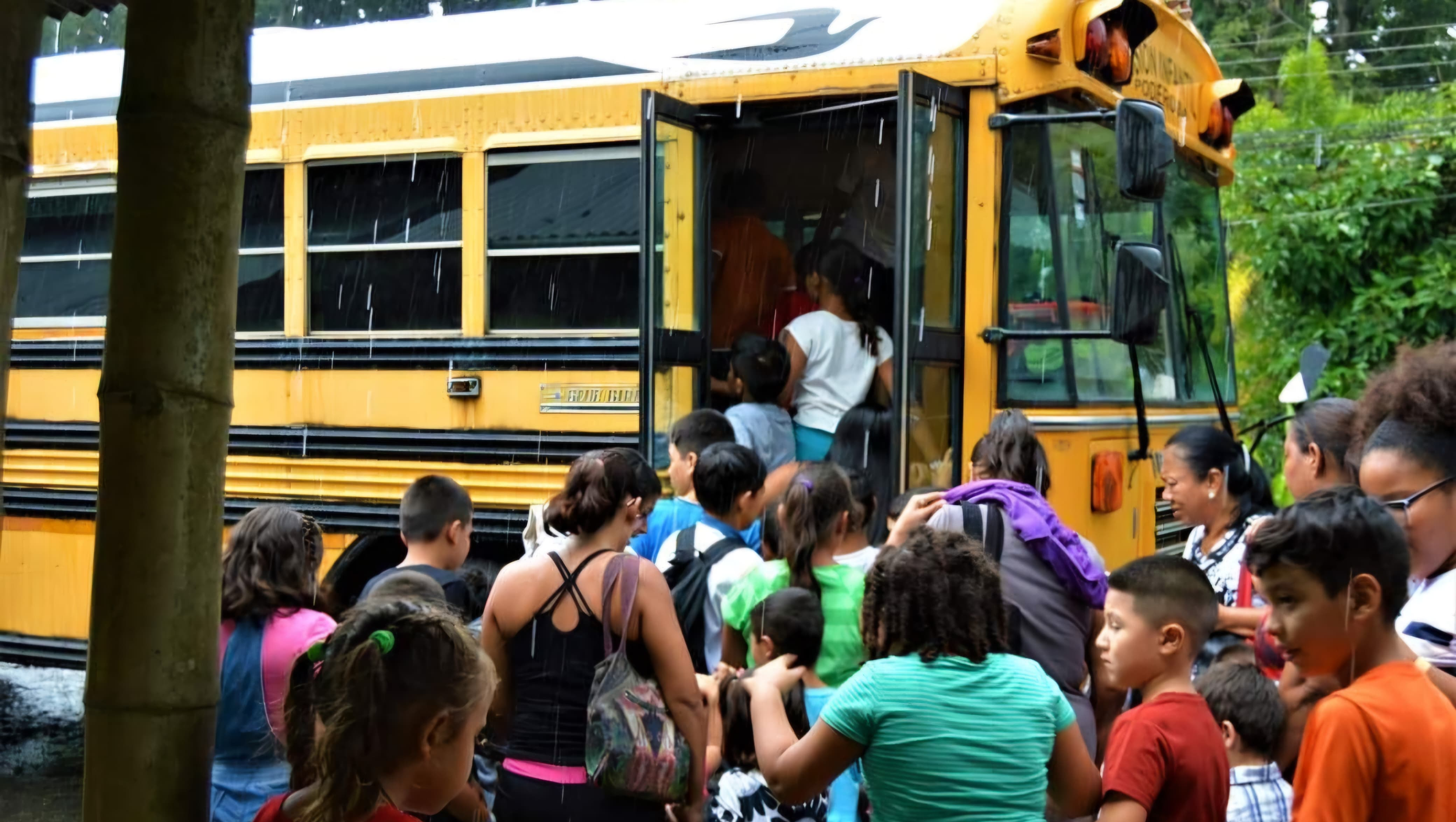 MINI-BUS FOR KIDS IN COSTA RICA photo