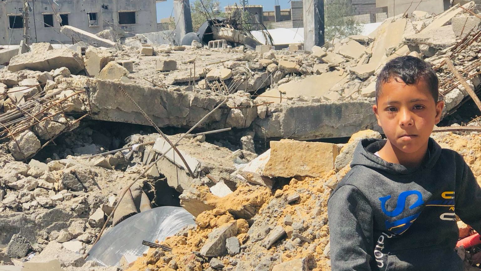 Fundraiser by Mahmoud Abualfita : Help me to get my family out of Gaza ...