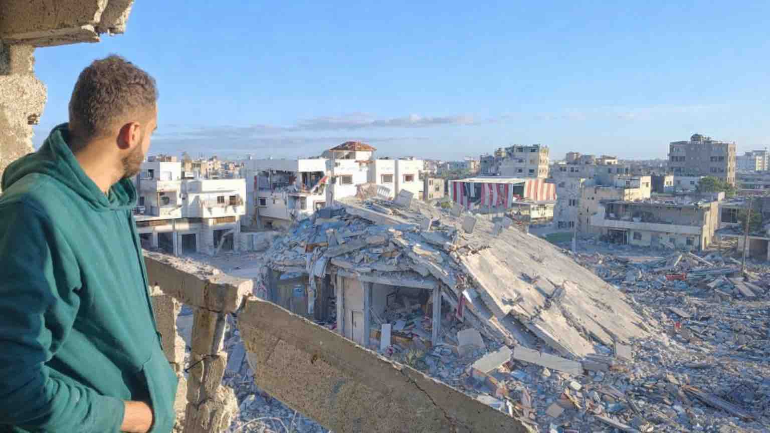 Donate to Urgent ! Help a doctor to evacuate from Gaza, organized by Ahmed Aldirawi