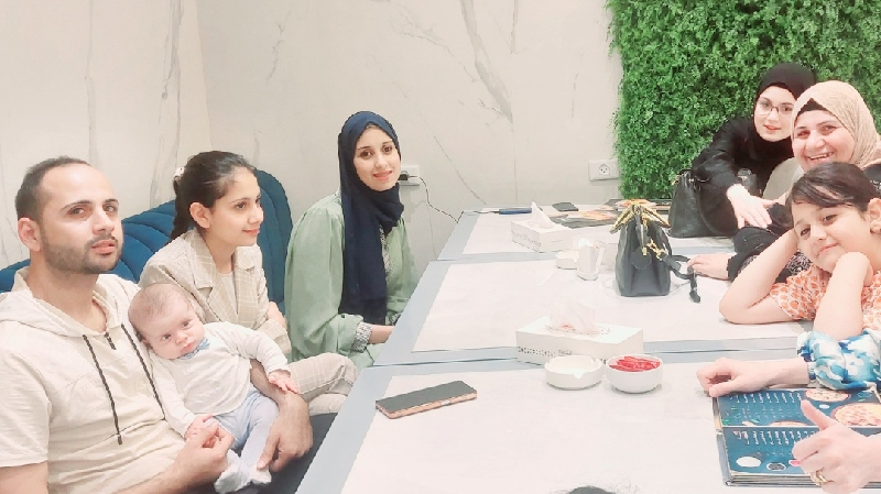 Help Fatima's family from the hardships of war photo