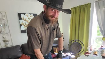 Help Mike, the Appliance Extraordinaire, replace his tools! photo