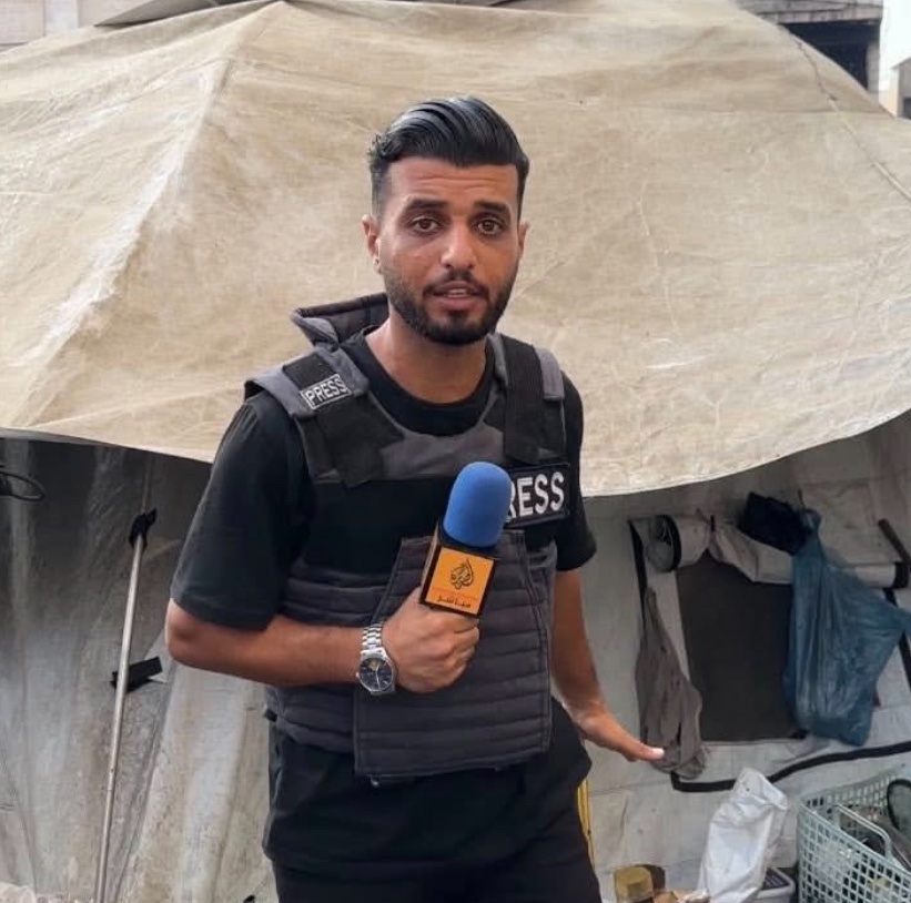 Help Gaza journalist Hassan start a new voice-over career campaign photo, 2 of 4