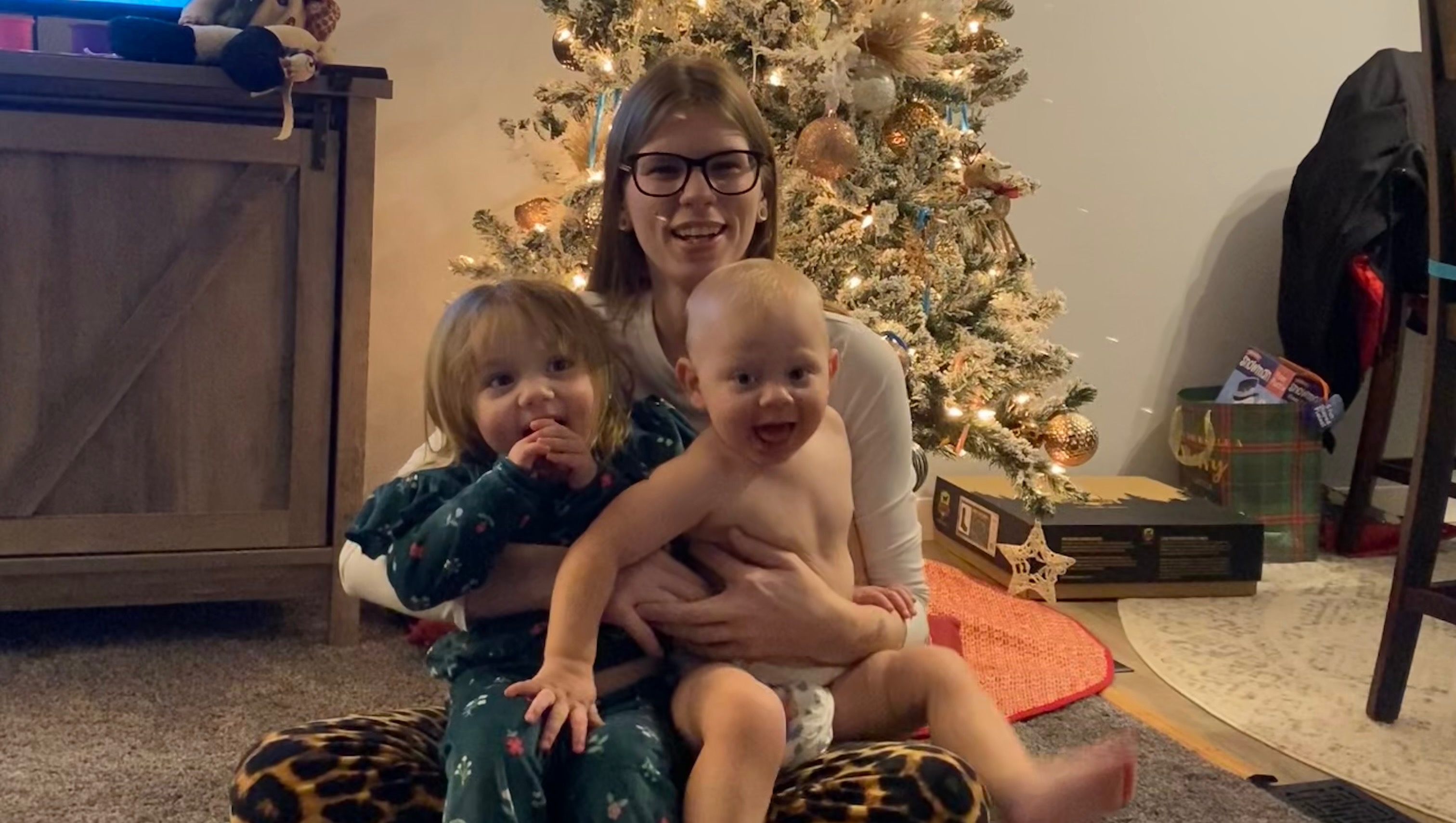 Fundraiser for alexis arntzen by Clarissa Foster Help Clarissa Foster Secure Her First Home