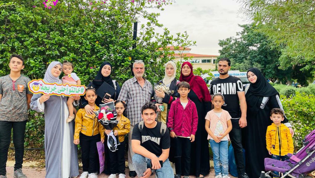 Fundraiser By Carla Escalante Help Mahmoud And His Family Evacuate Gaza