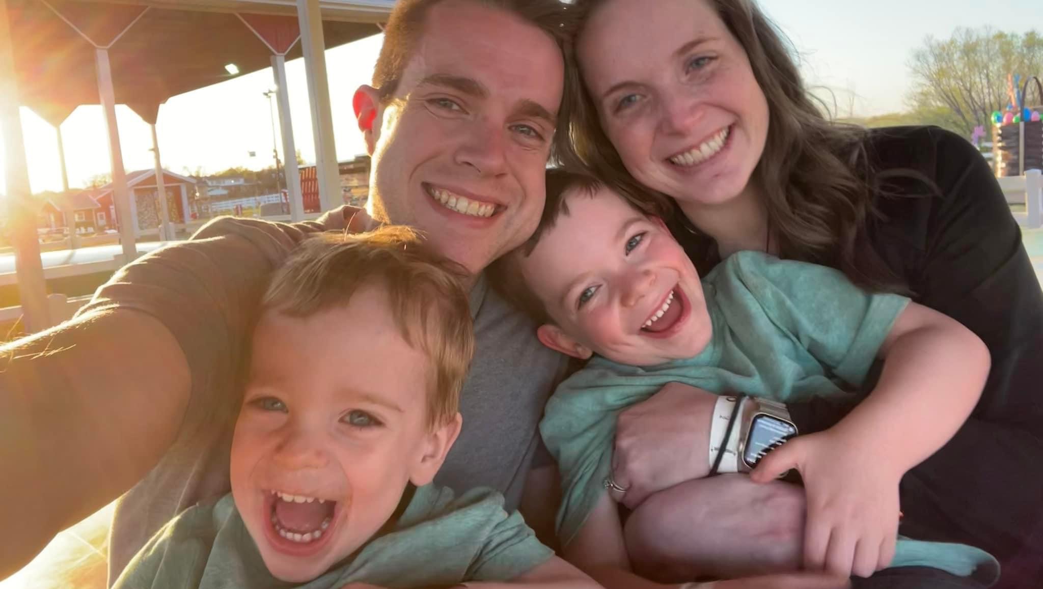 Support The Shields Family foto