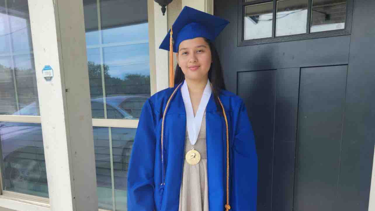 Help Helen Continue Her Junior Year photo