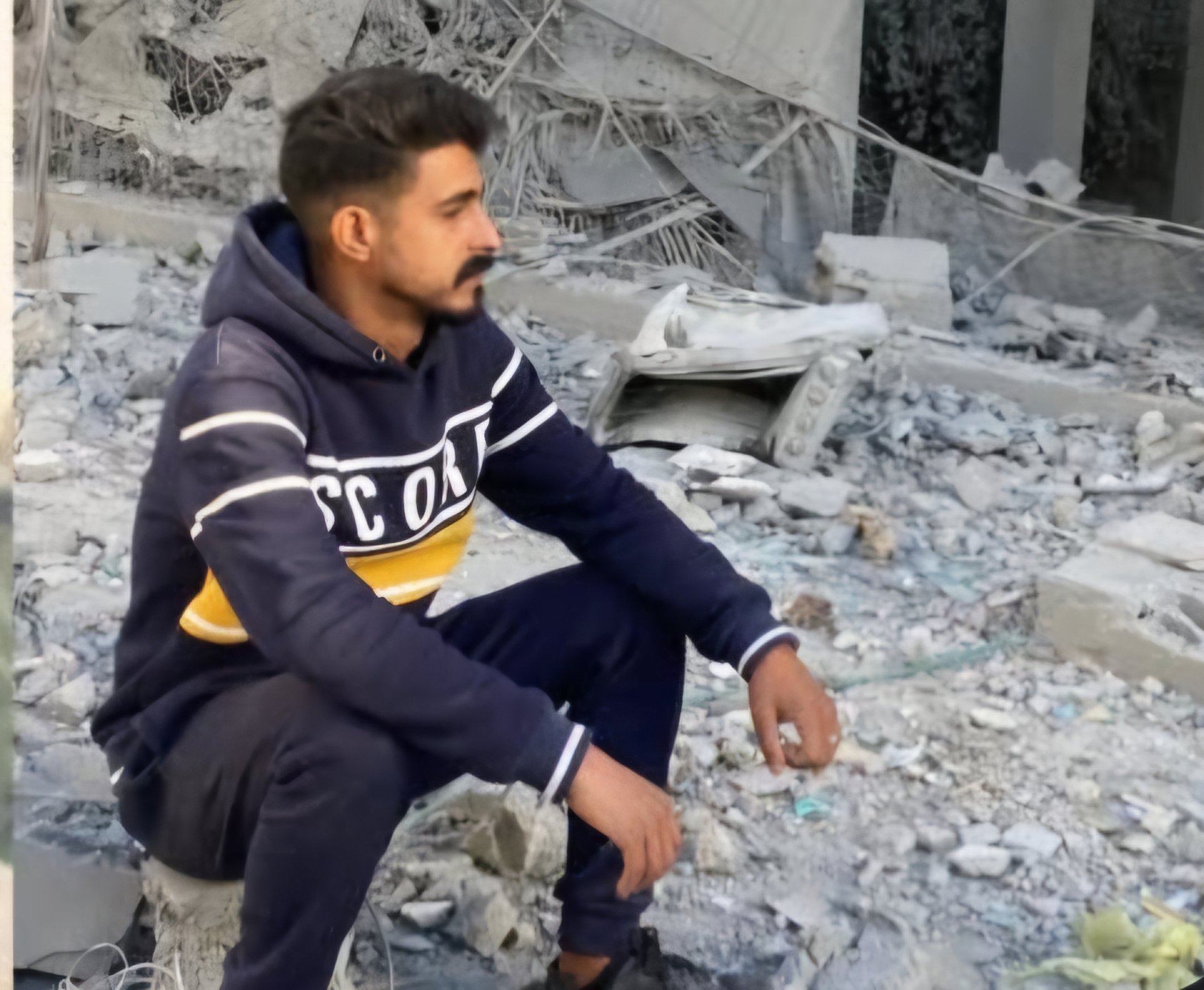 Please help Mohammed and his family survive this winter campaign photo, 4 of 5
