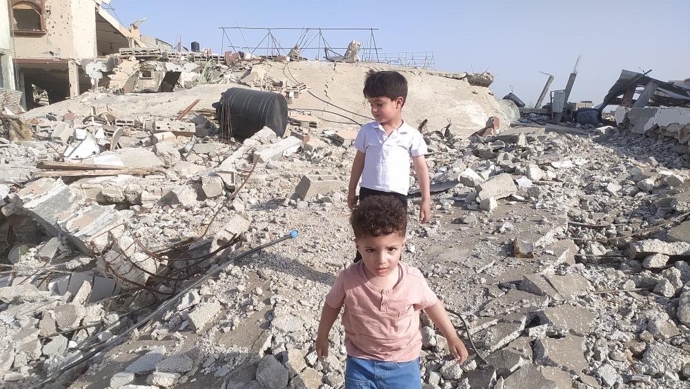 Help Noor Fayez and her family living in Gaza photo