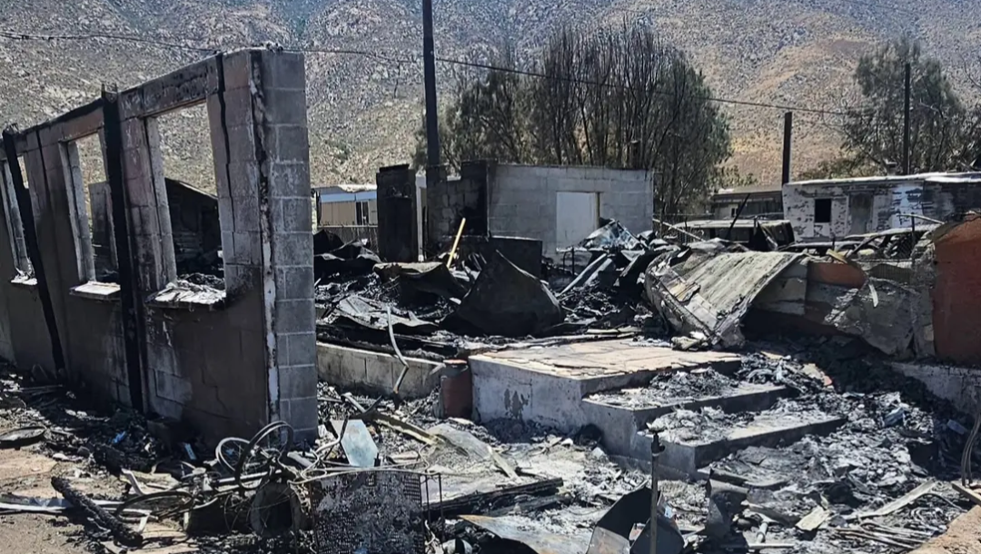 Help Veronica, Joe and 3 children Rebuild After A Fire photo