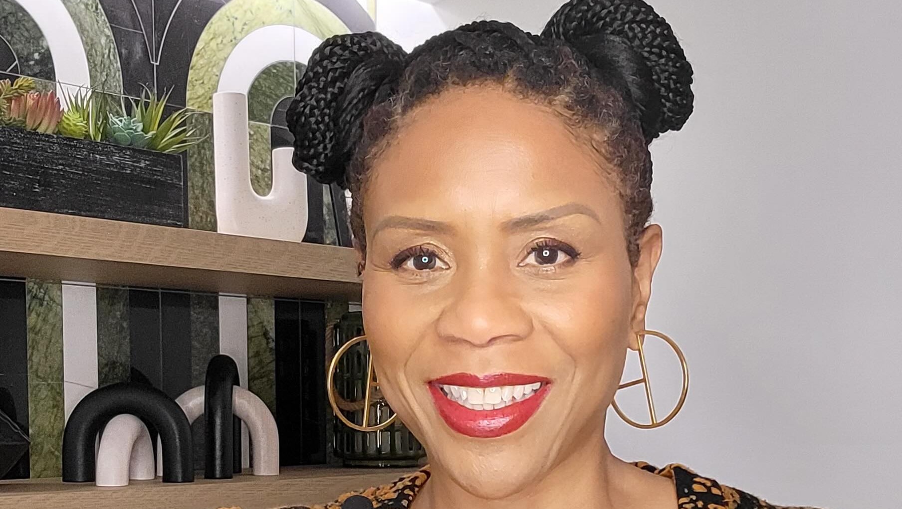 DONATE!!! SUPPORT RAVEVENN! photo