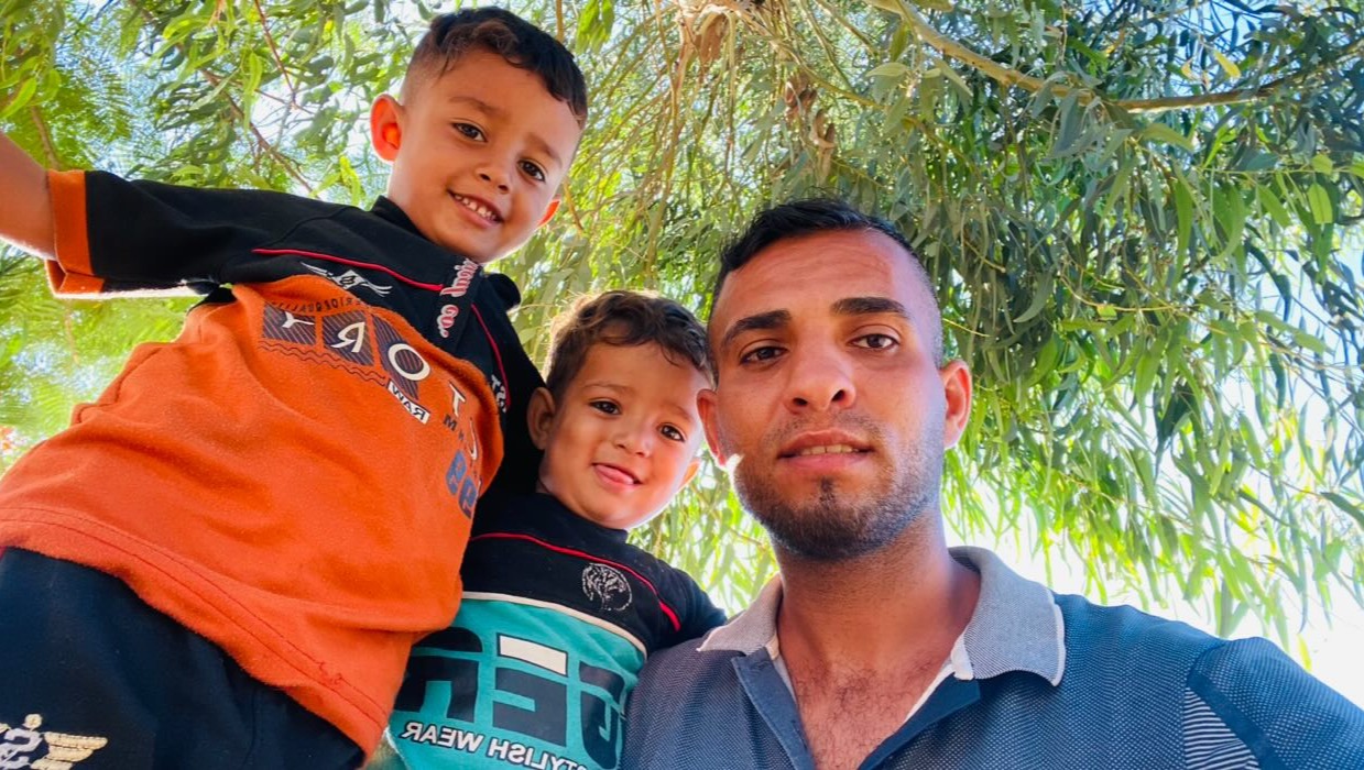 Help Raouf's Family Escape Gaza photo