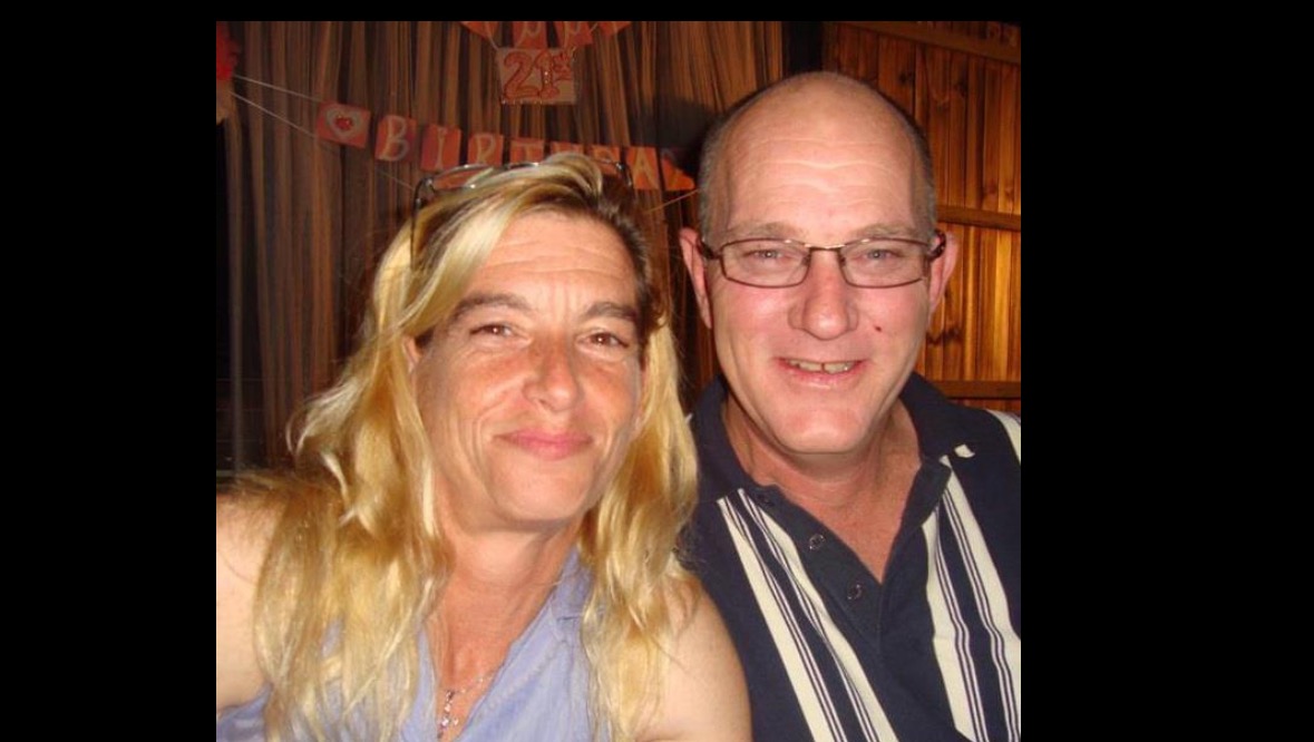 Fundraiser by Julie Howard : Lloyd and Liz rebuild and get back on ...