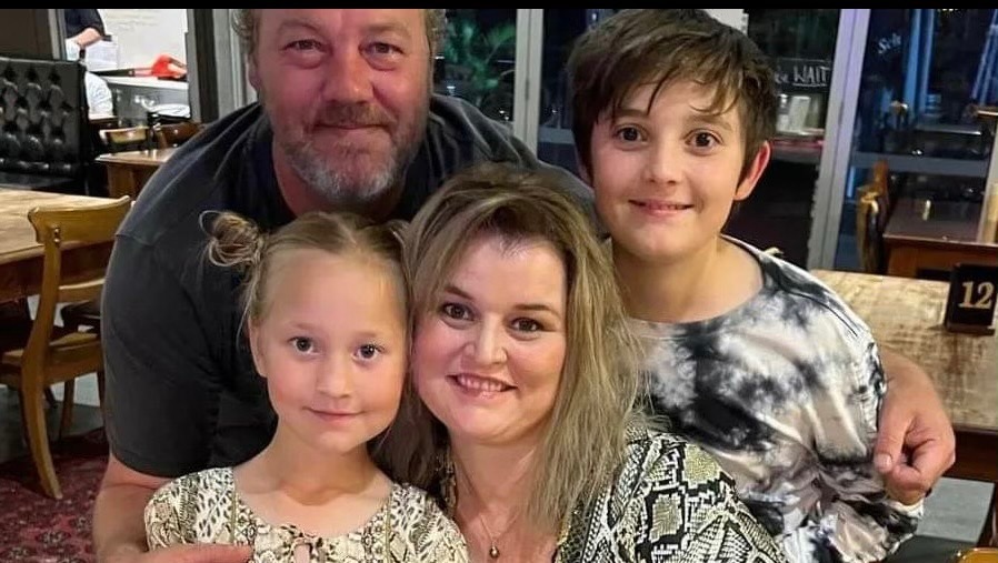 Fundraiser for Bernadette Ayton by Paige Ellicott : Help a heartbroken