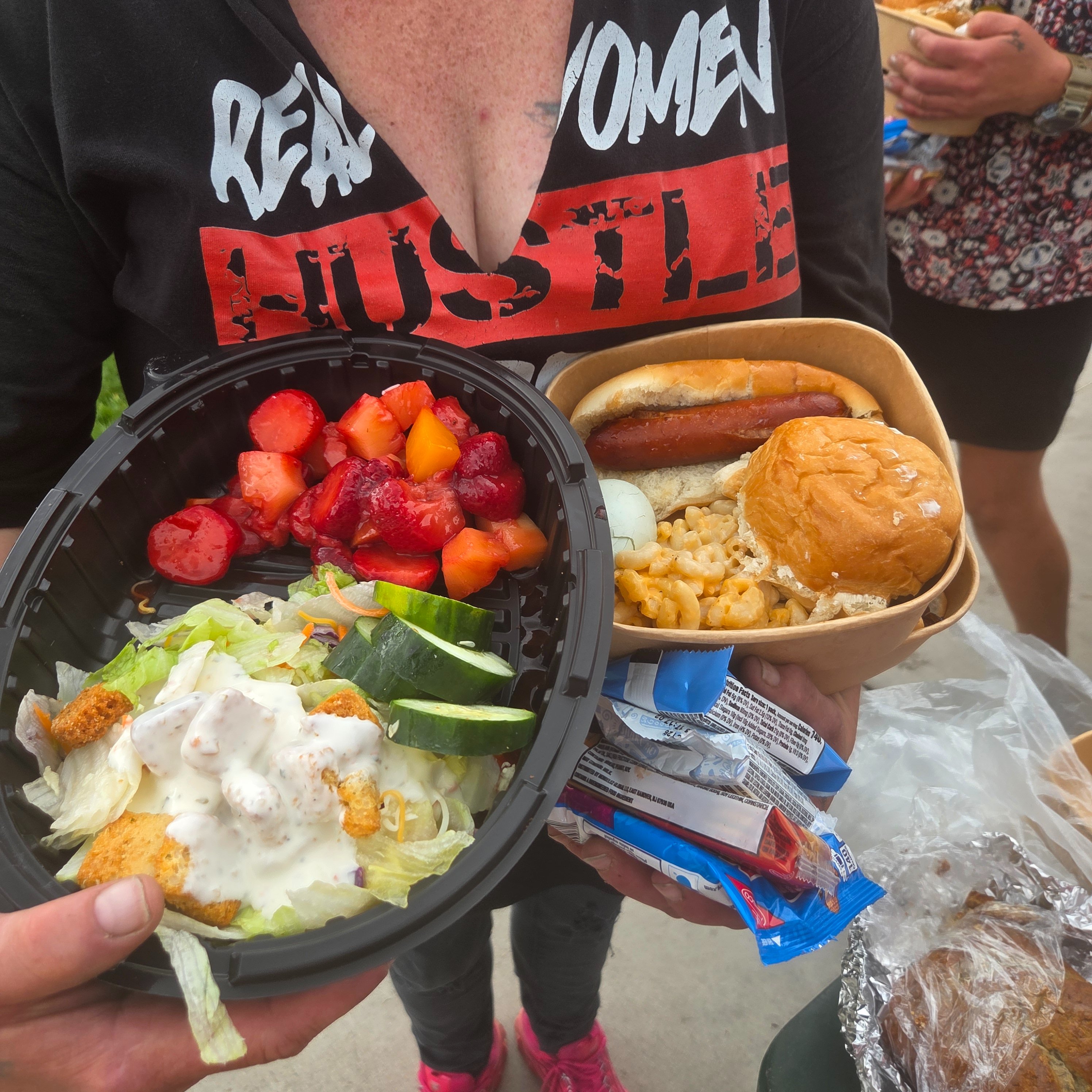 Help Tanya Provide Meals for Those in Need campaign photo, 2 of 8