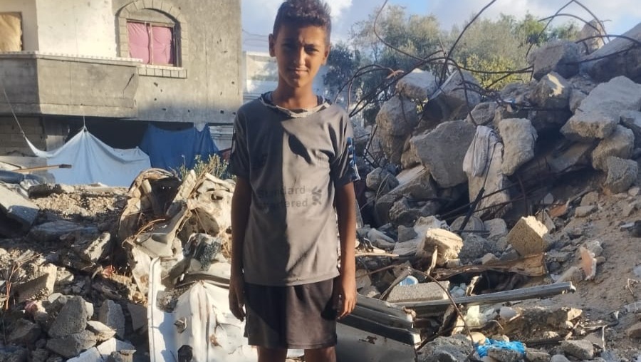 Help Magdy and his family survive this war photo