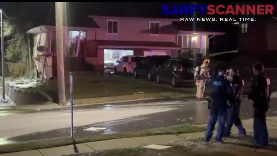 Support Ach-Sah and Ahmir After Explosion photo